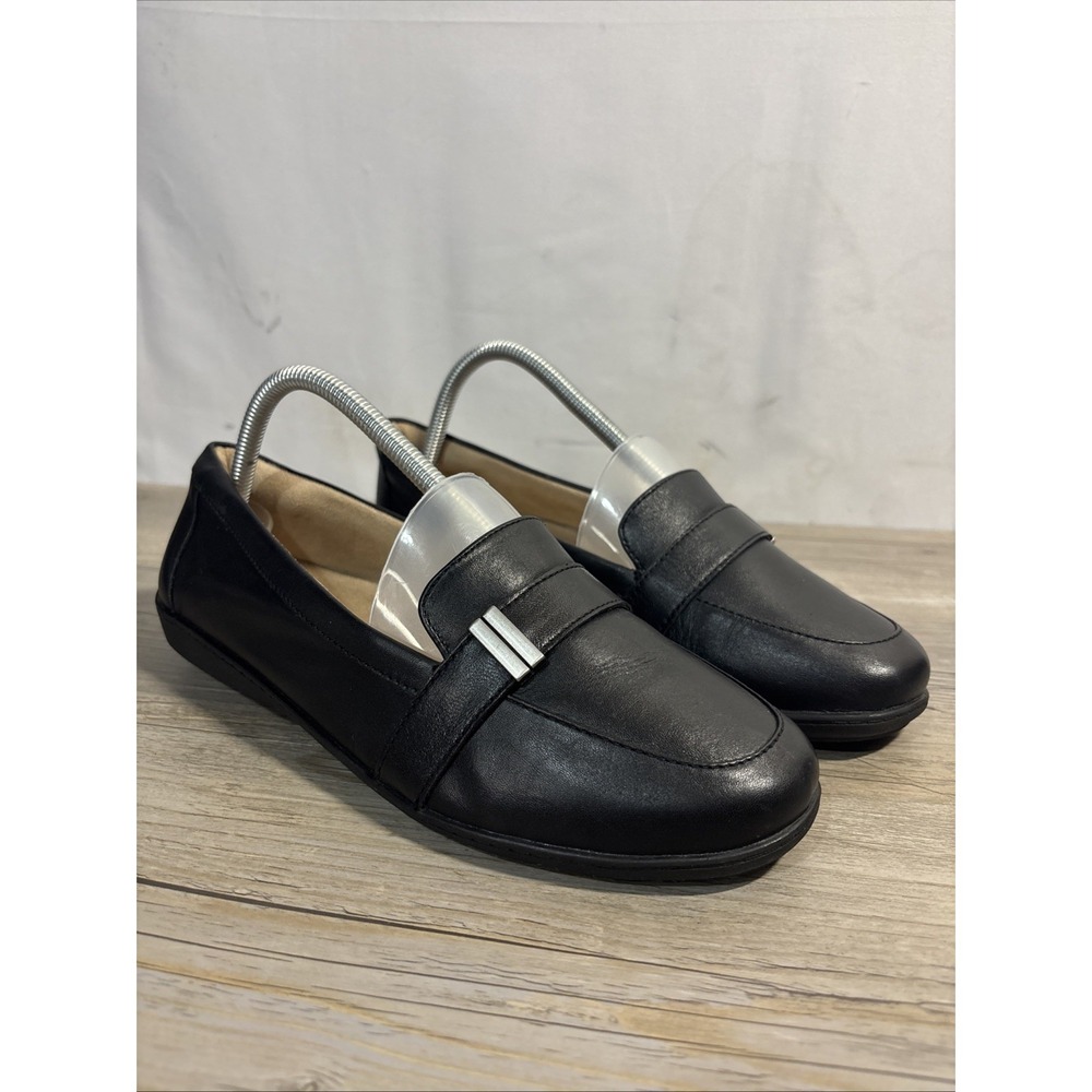 Women's 9W SOUL Naturalizer Slip-On Kentley Loafers Black Leather Comfort Shoes